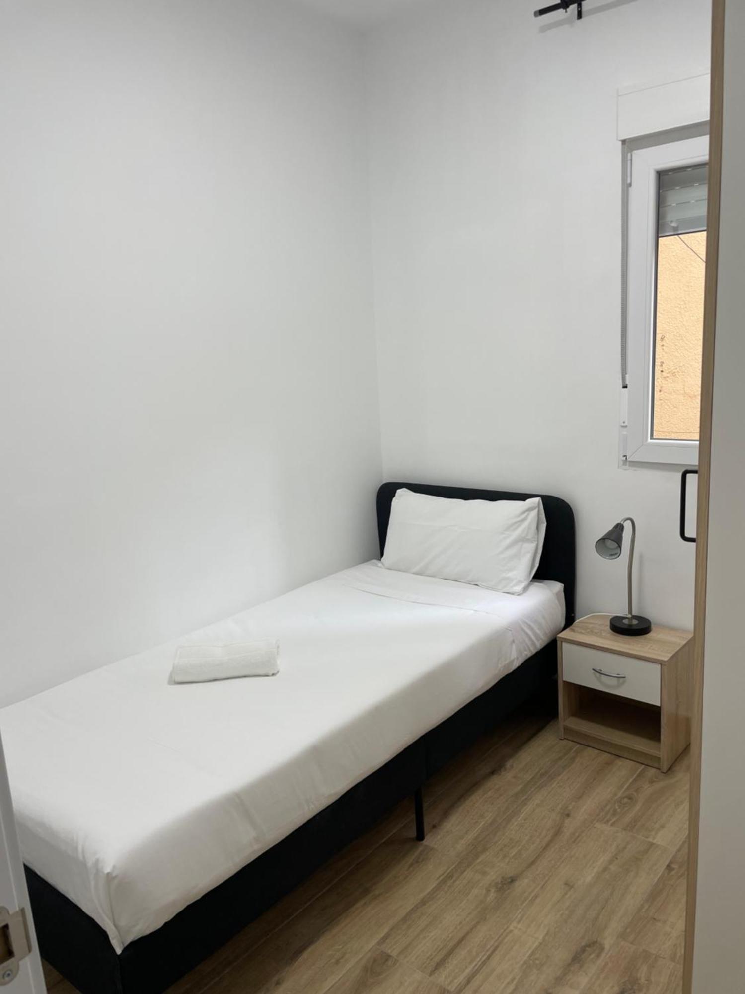 Apartamentos Tarradellas Sants Estació *